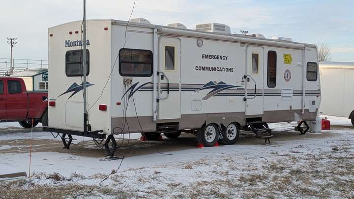 EmComm trailer mast mount